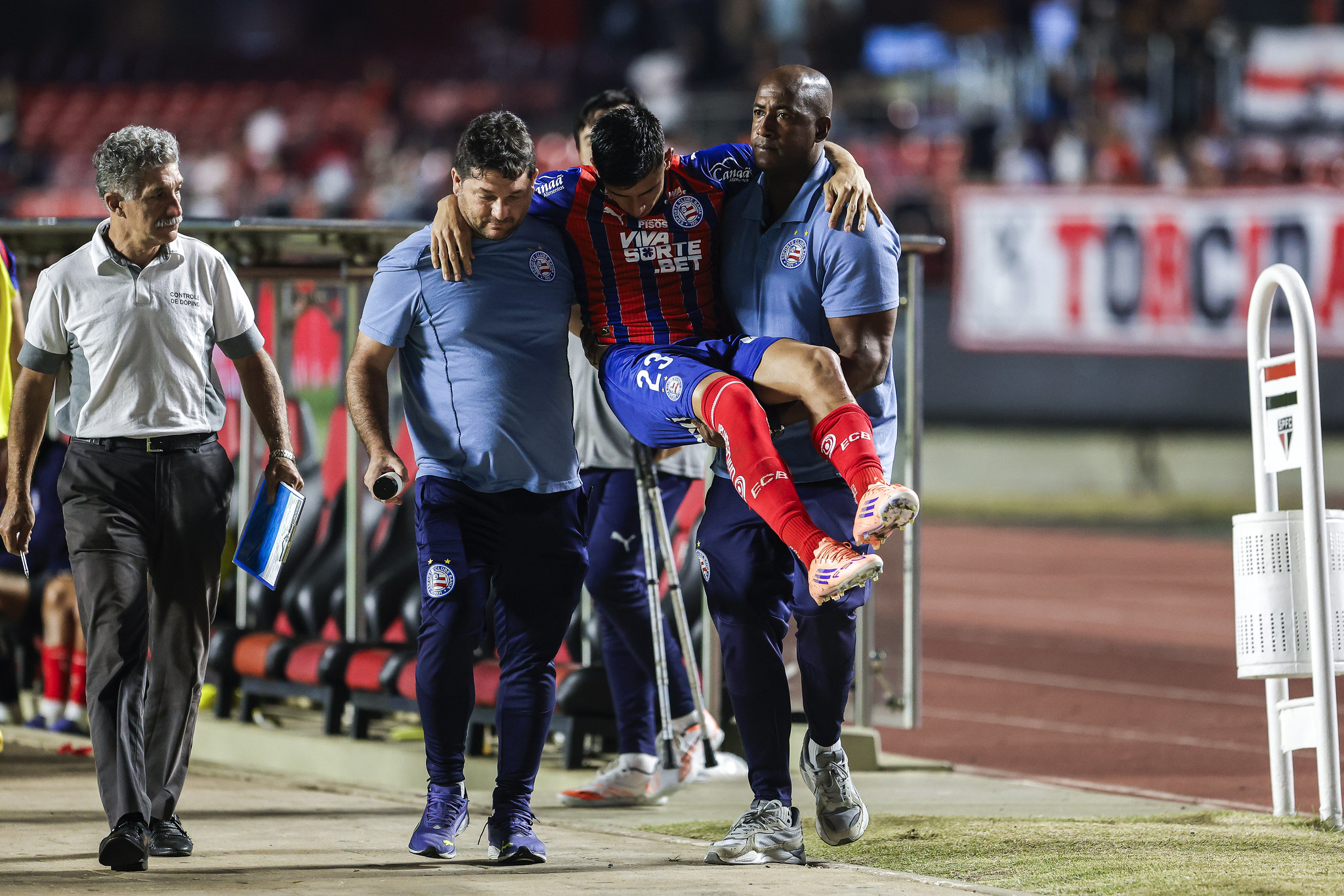 Sanabria sofreu uma entorse no joelho
