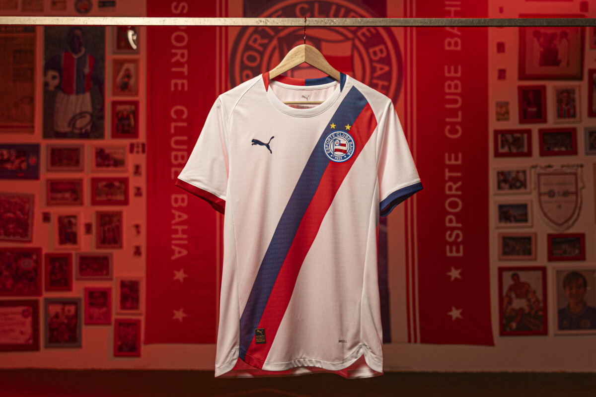 Bahia lança camisa principal para temporada 2026; veja fotos
