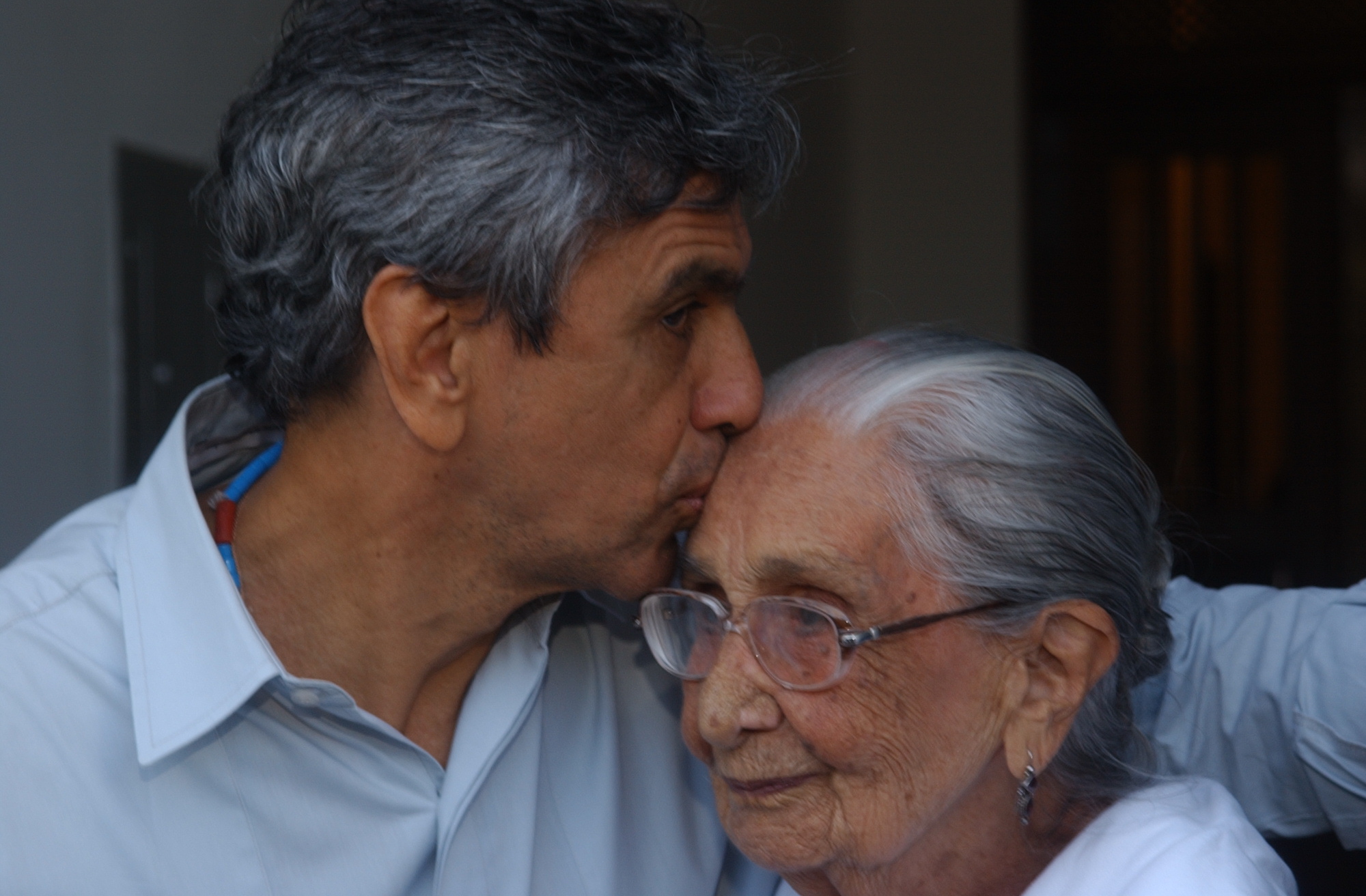 Caetano Veloso e sua mãe Dona Canô