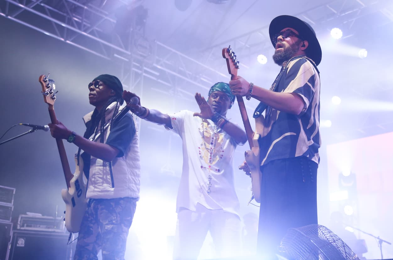 Cidade Negra faz show histórico na Arena A TARDE; veja fotos