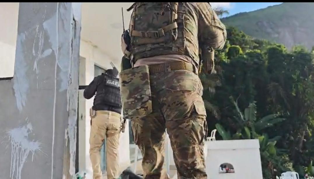 Da Bahia ao luxo do Rio: como líderes de facção baiana escaparam de operação policial