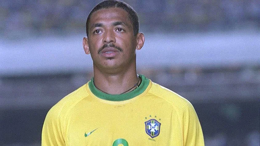 Vampeta disputou a Copa do Mundo de 2002