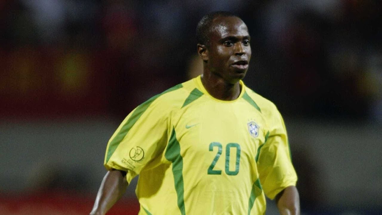 Edílson Capetinha disputou a Copa do Mundo de 2002