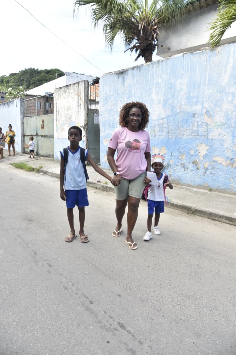 De laços a crochê: mães atípicas empreendem para sobreviver