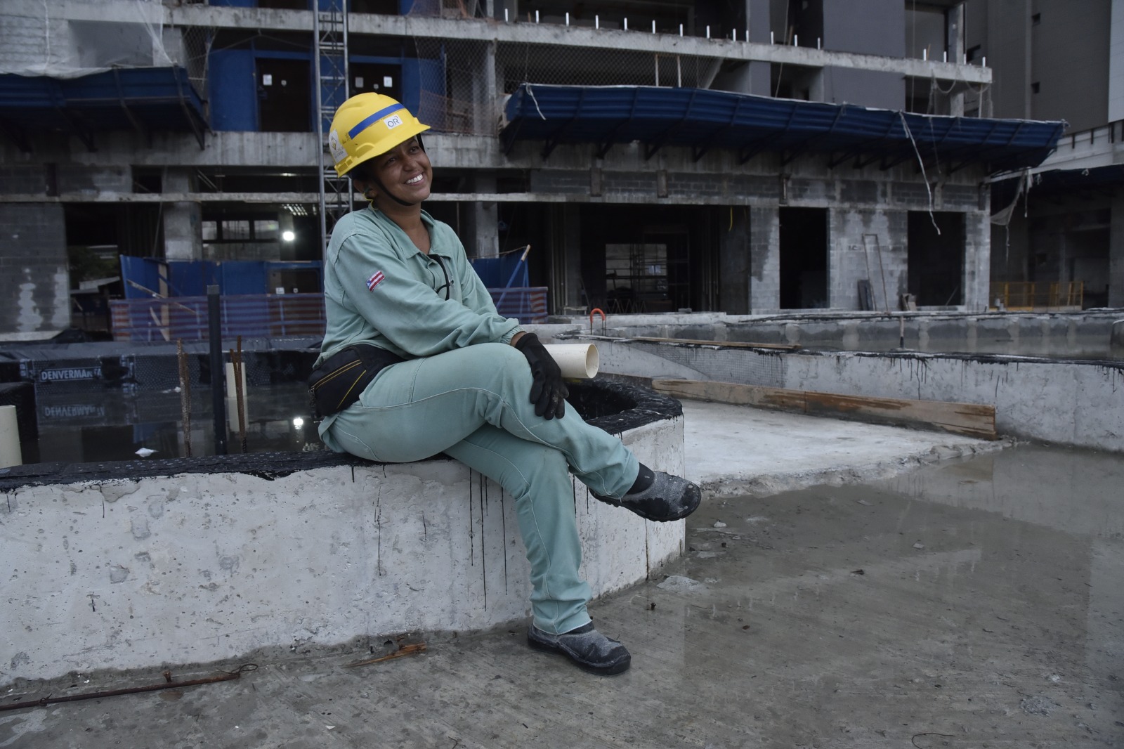 Entre tubos e coragem: a história da mulher que desafia o machismo nas obras
