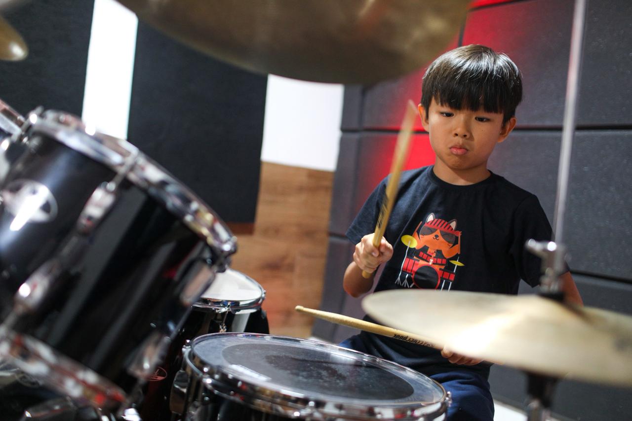 Michael Jackson vive! Crianças e adultos mantêm o legado do astro na Bahia