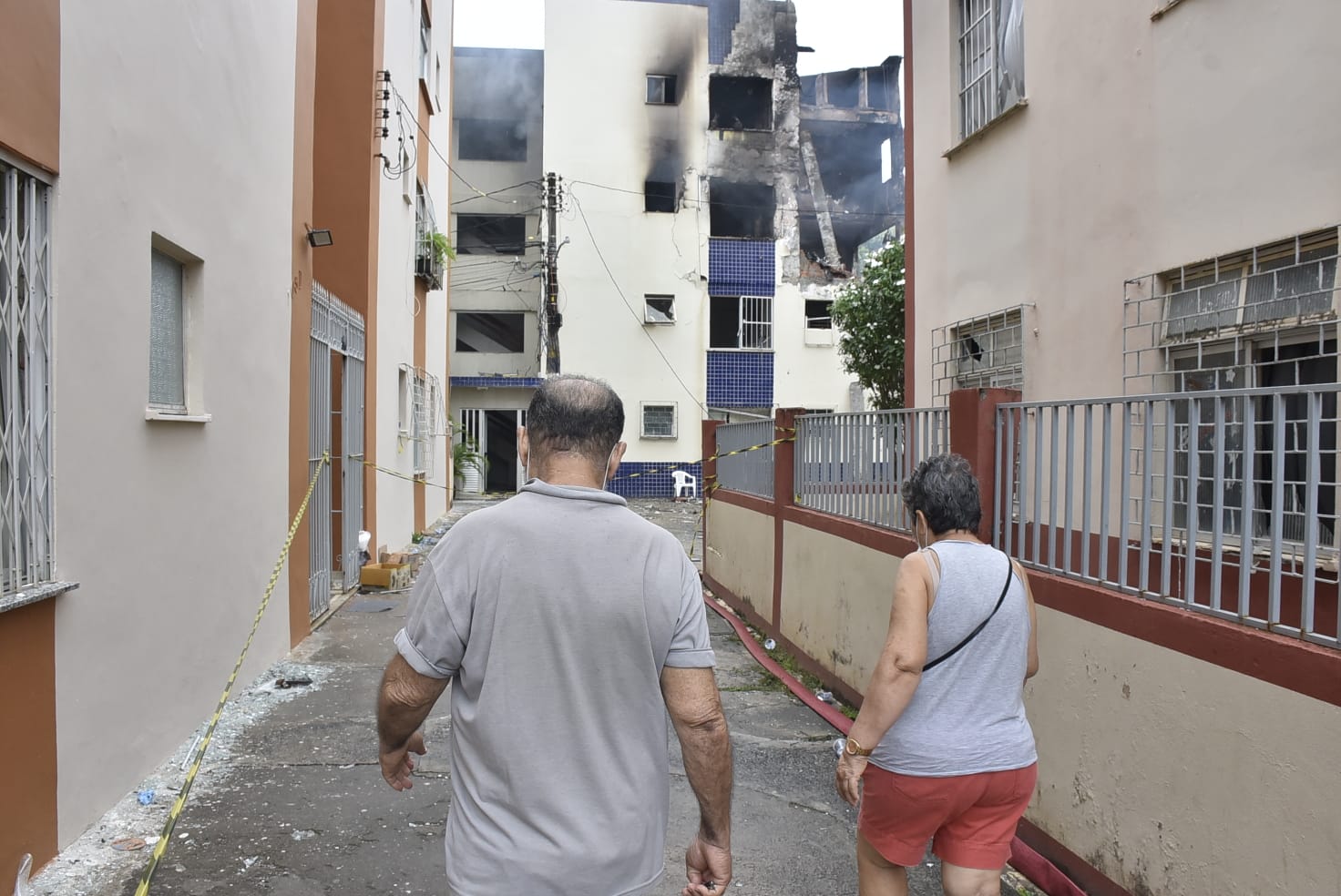 Incêndio aconteceu no bairro do Stiep e deixou ao menos 16 feridos.