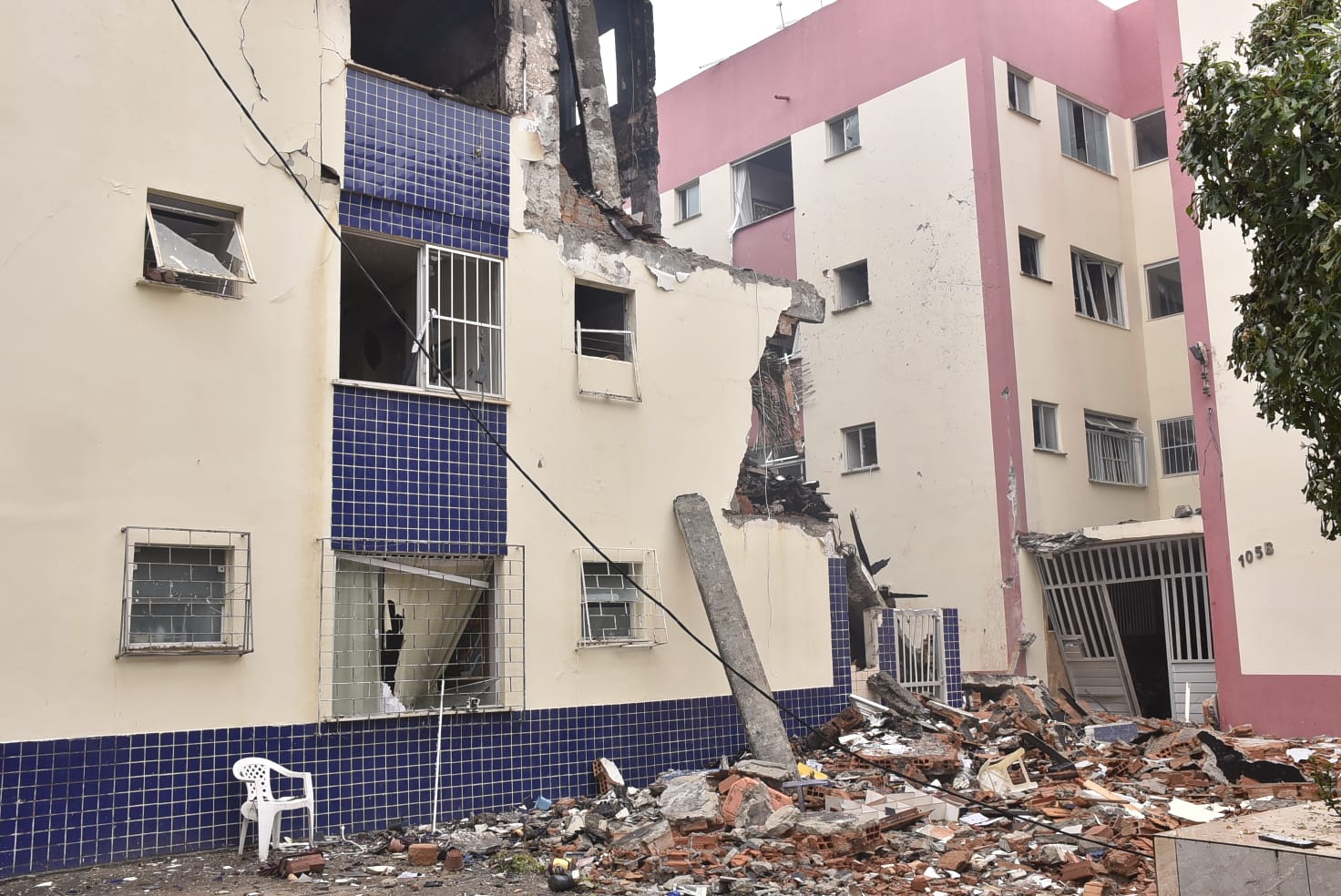 Incêndio aconteceu no bairro do Stiep e deixou ao menos 16 feridos.