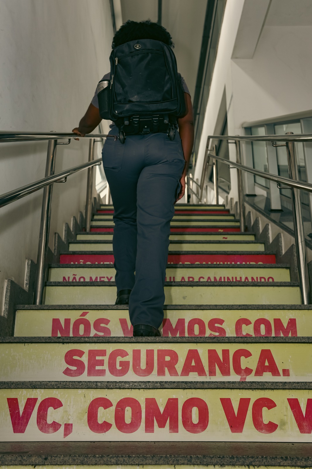 Conduzindo sonhos: Conheça a operadora que guia milhares de histórias no metrô de Salvador