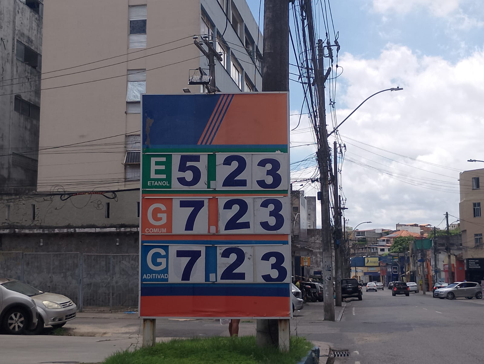 Quase R$ 8: preço da gasolina dispara em Salvador e bate recorde; veja lista