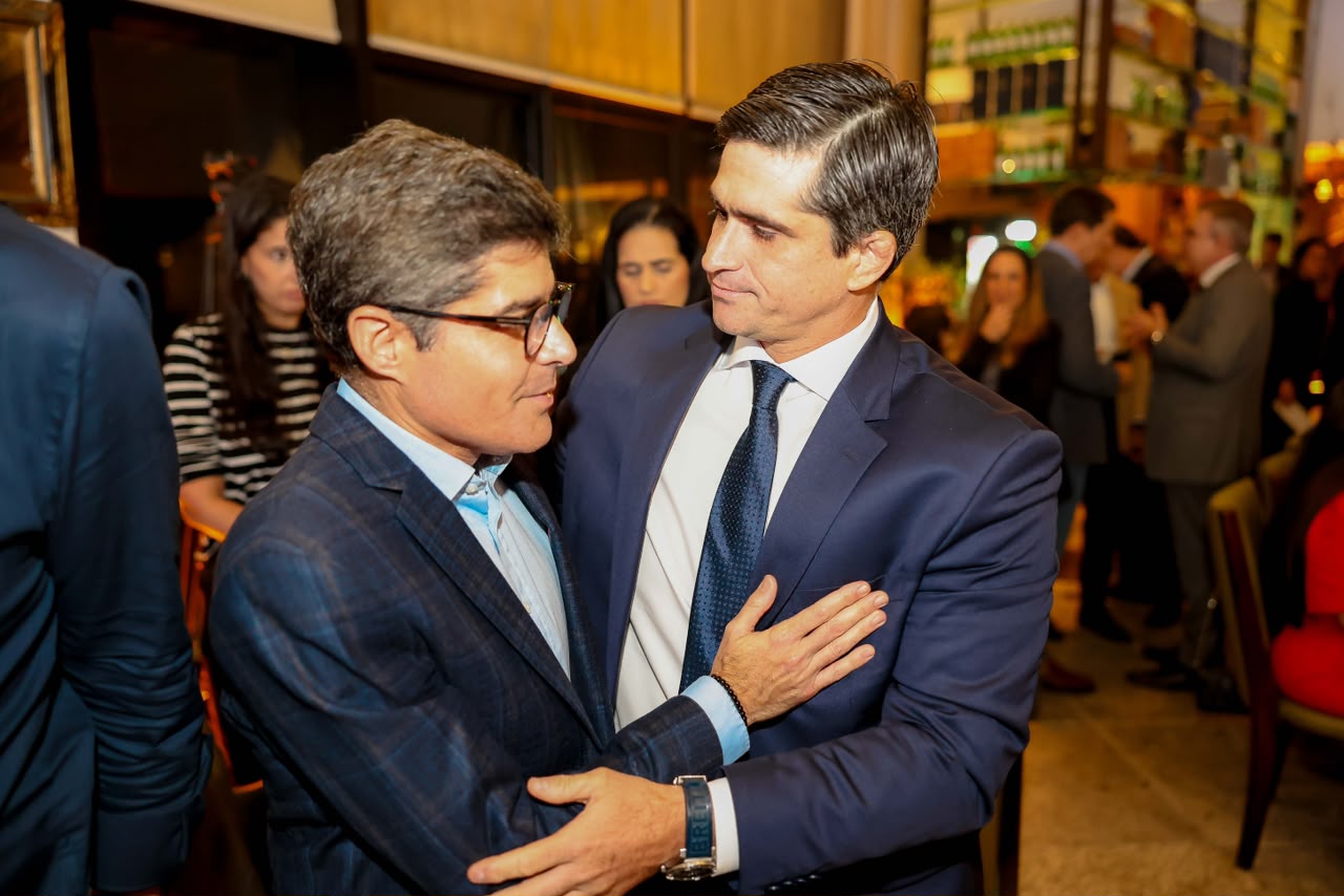 ACB e A TARDE reúnem lideranças políticas e empresariais para discutir desafios do país