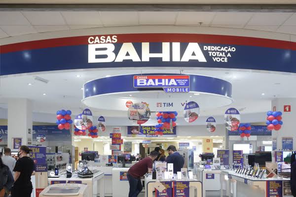 Após fechar lojas, Casas Bahia vende eletrodomésticos por menos de R$ 500
