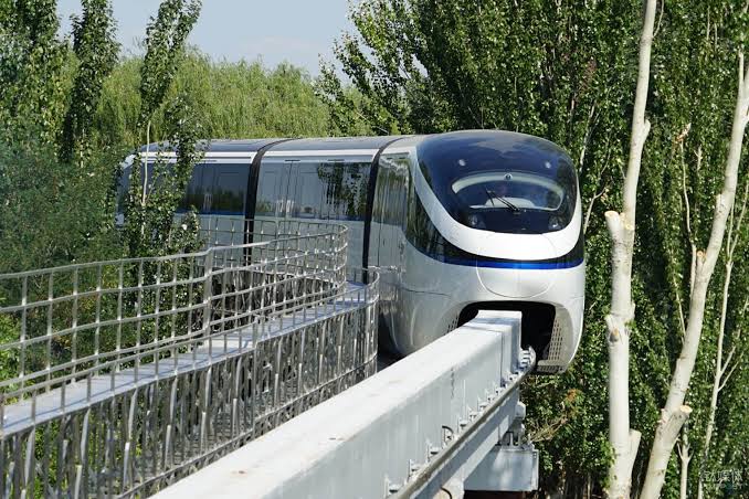 BYD assume linha de trem inacabada e aumenta frota chinesa em cidade