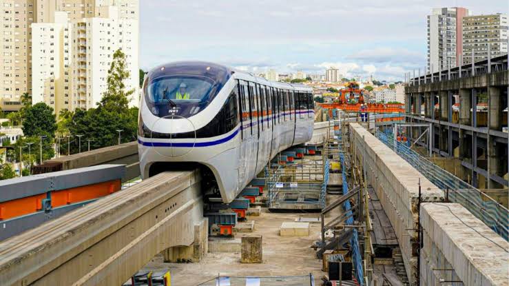 BYD assume linha de trem inacabada e aumenta frota chinesa em cidade
