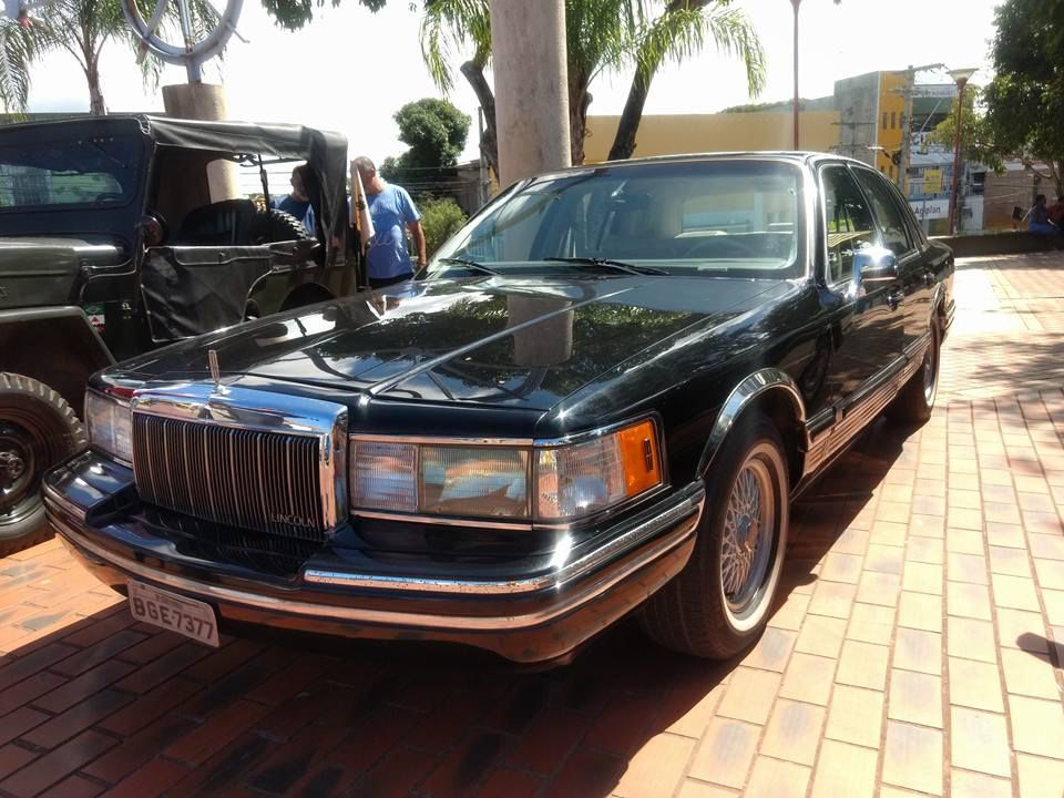 Carro mais antigo do Brasil é atração em evento no Parque da Cidade