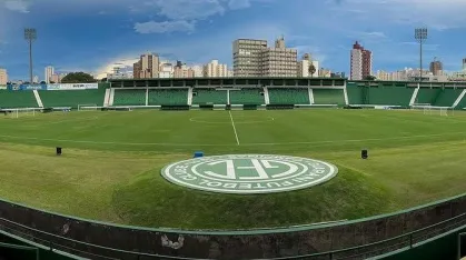 Clube histórico recebe proposta de SAF de R$ 1 bilhão e novo estádio
