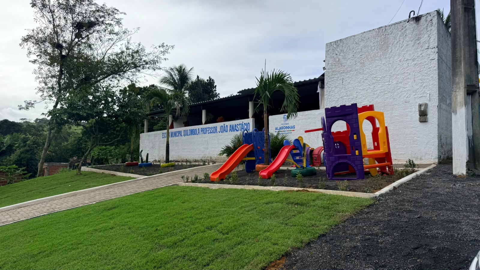 Escola quilombola é requalificada na zona rural de Alagoinhas