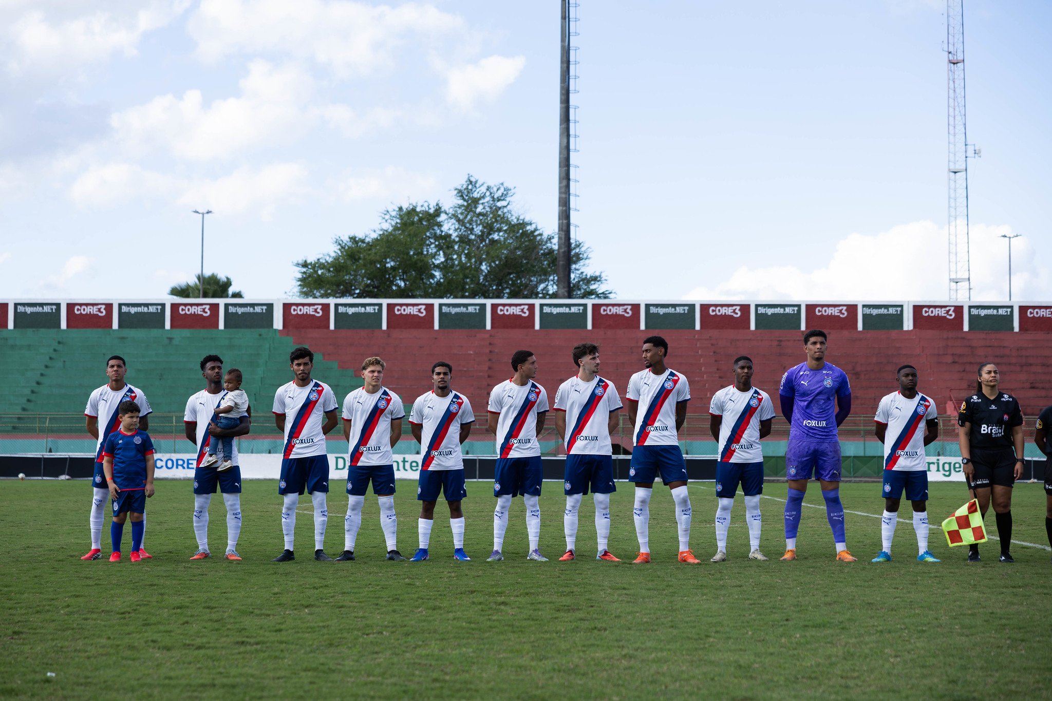 Fluminense de Feira x Bahia: onde assistir ao vivo, horário e escalações