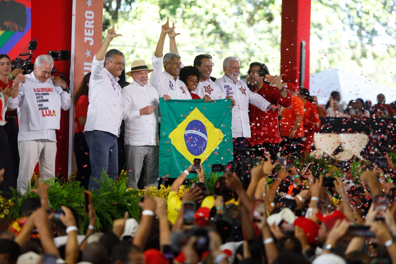Jerônimo Rodrigues oficializa candidatura à reeleição sob as bênçãos de Lula