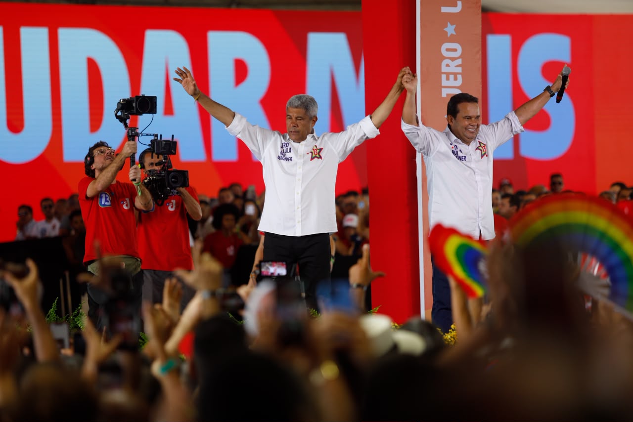Jerônimo Rodrigues oficializa candidatura à reeleição sob as bênçãos de Lula