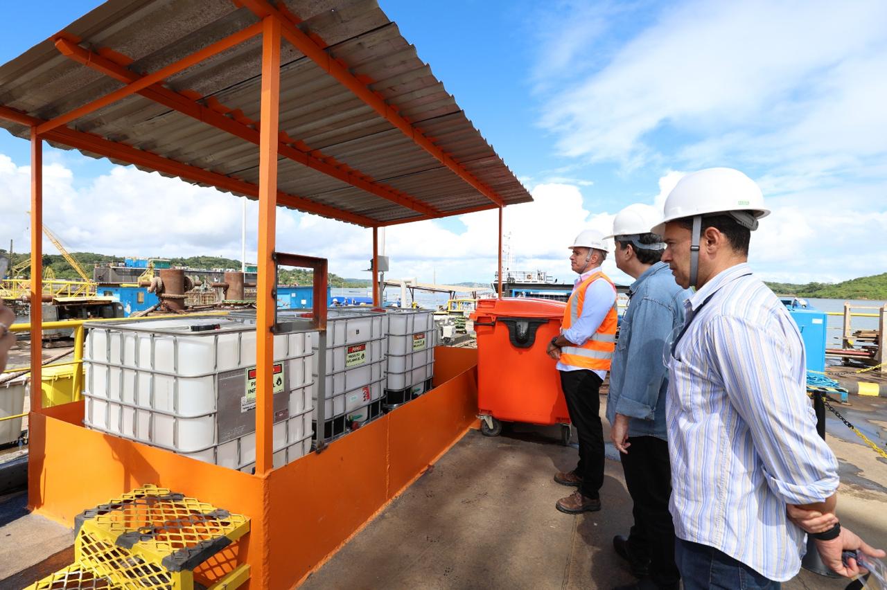 Obras da Ponte Salvador-Itaparica avançam com montagem de equipamento
