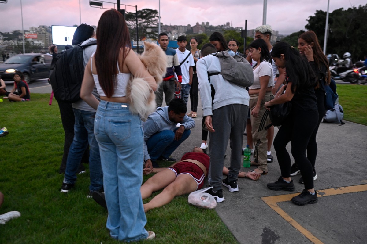 Terremotos na Venezuela destroem prédios e causam pânico em Caracas
