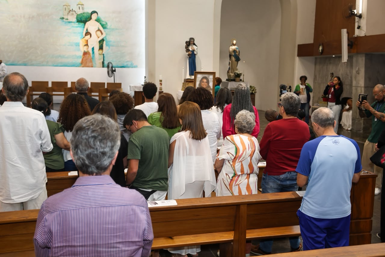 Um ano sem Preta Gil: missa reúne fãs, amigos e familiares em Salvador
