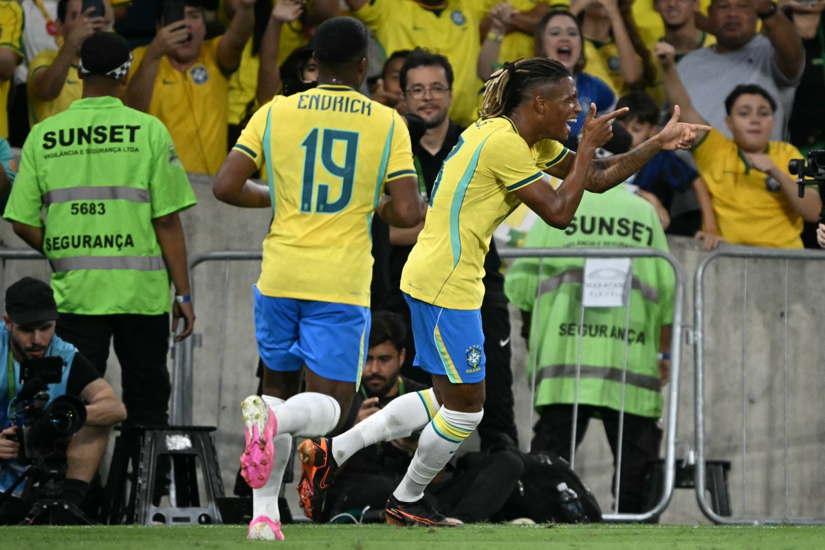 Vini Jr. brilha e Seleção Brasileira atropela o Panamá antes da Copa