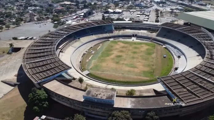 Estádio histórico do Brasil acelera demolição para virar arena de R$ 400 milhões