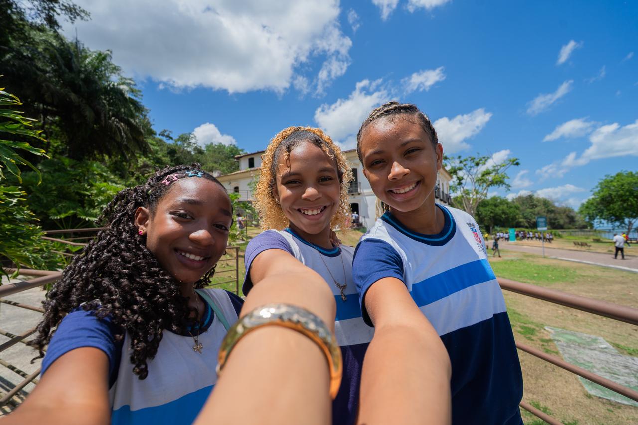 Estudantes de Candeias visitam museu e conhecem história da Bahia