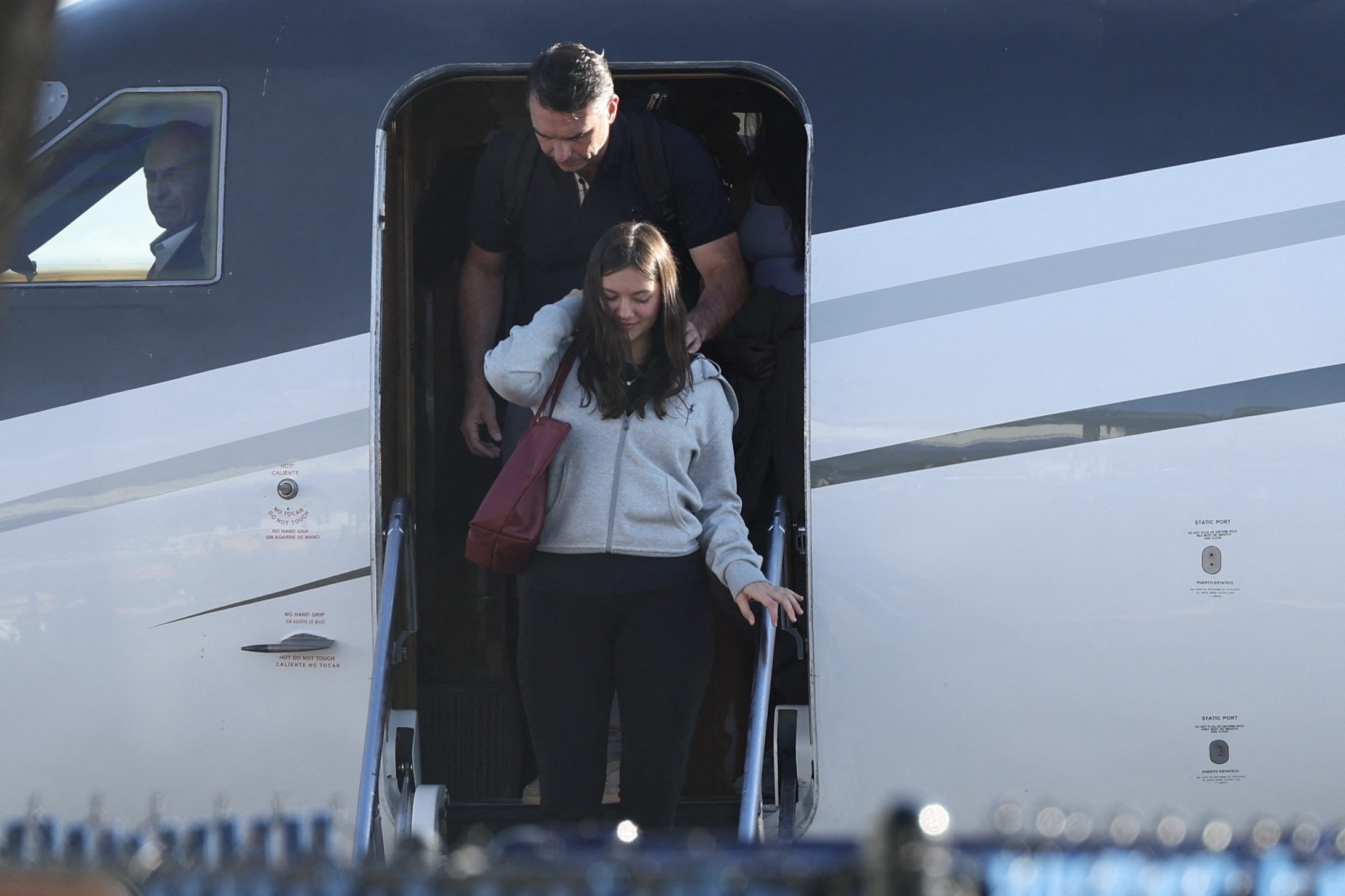 Flávio Bolsonaro nos EUA: veja lista de aliados que deixaram o Brasil