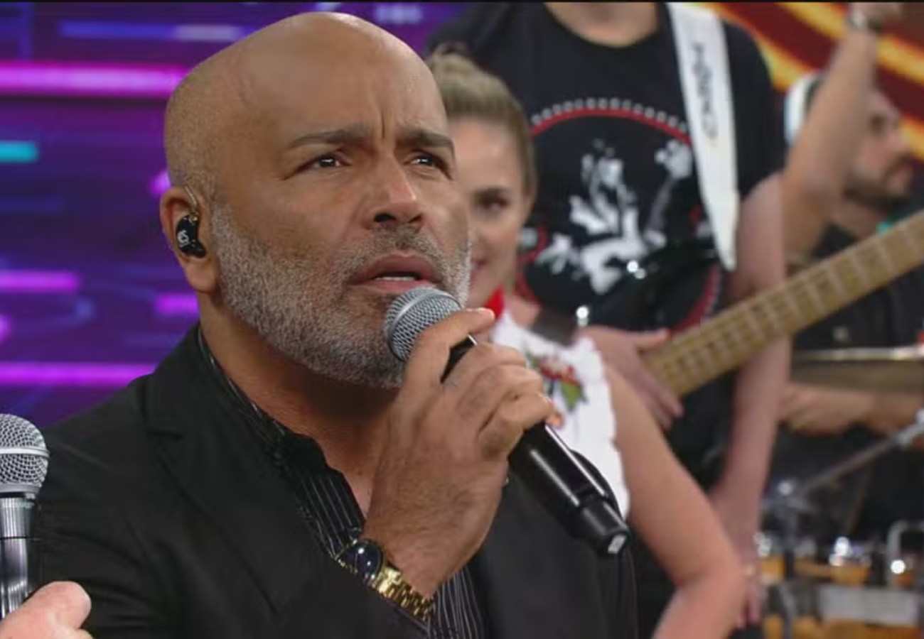 Helicóptero com cantor Rick é encontrado; não há sobreviventes