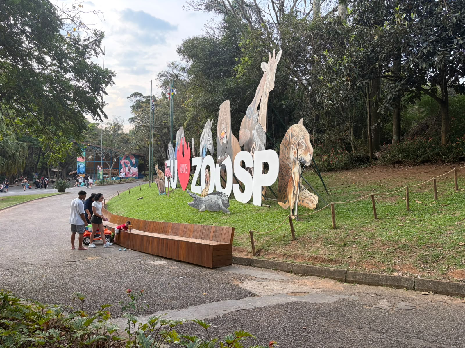 O zoológico de São Paulo conta com espaços instagramáveis.