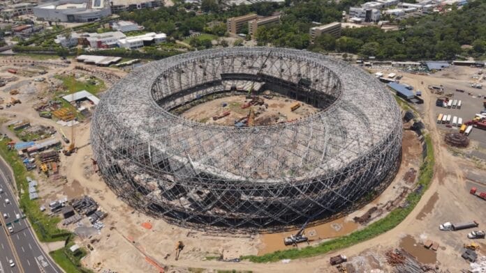 Megaestádio de R$ 2,5 bilhões entra na reta final na América Latina