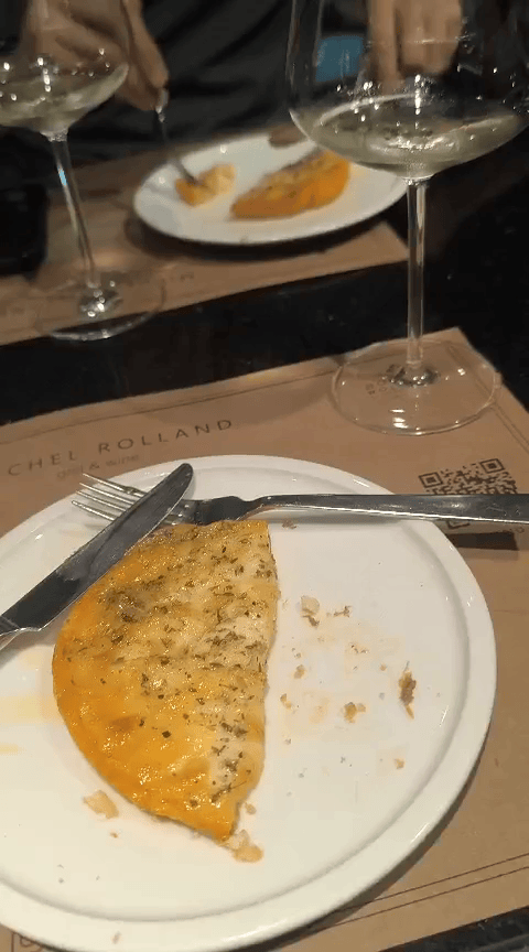 Provoleta no Michel Rolland Grill & Wine