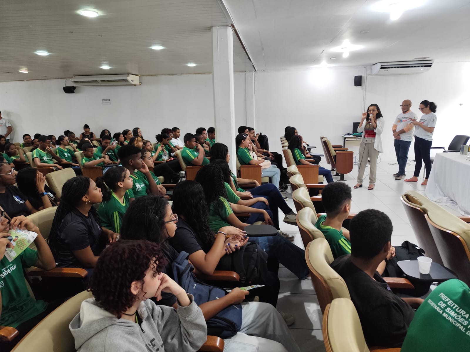 Tour Pedagógico leva estudantes de Simões Filho para conhecer o IFBA