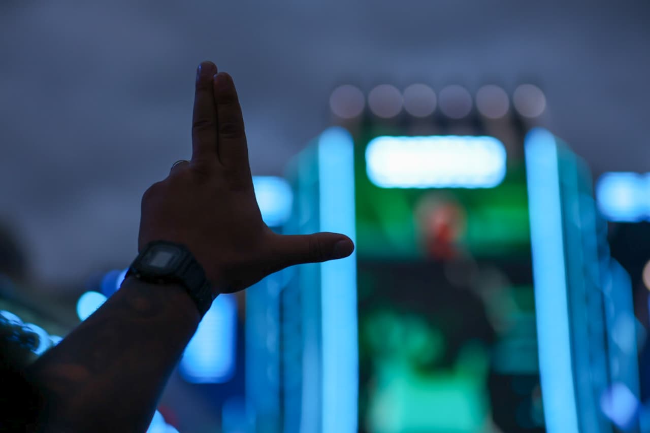 Após adiamento, Léo Santana grava DVD com grande público