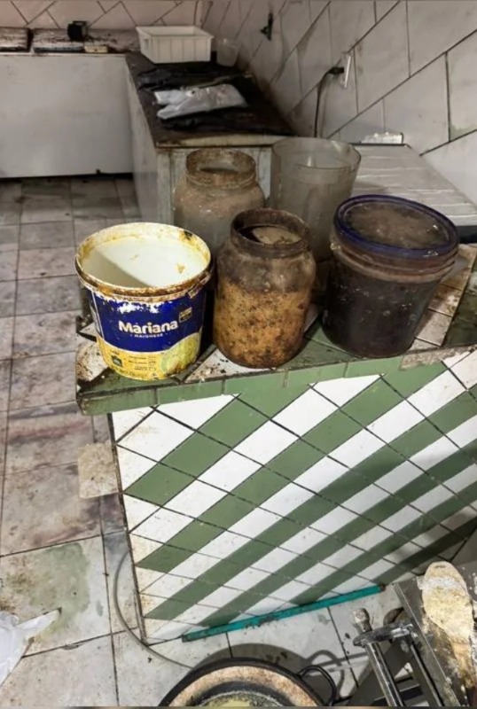 Com baratas congeladas, fábrica de salgados ‘imunda’ é fechada