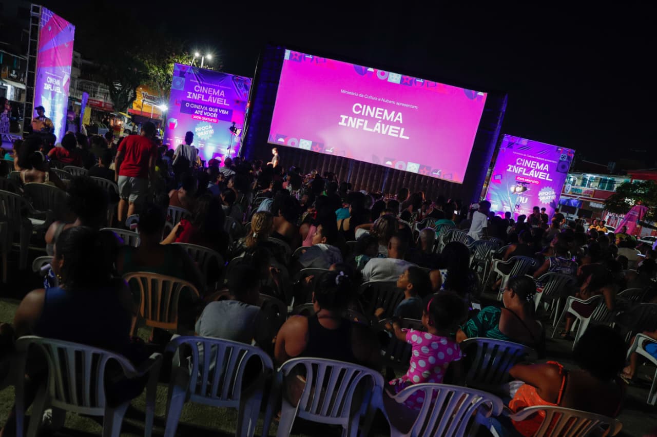 Cinema Inflável chegou à capital baiana