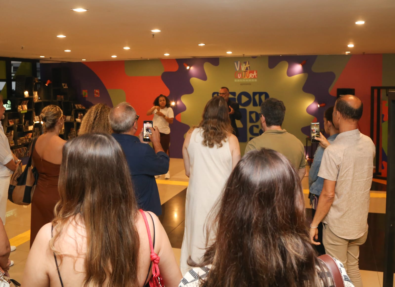 A TARDE FM inaugura exposição que revive a evolução da música baiana