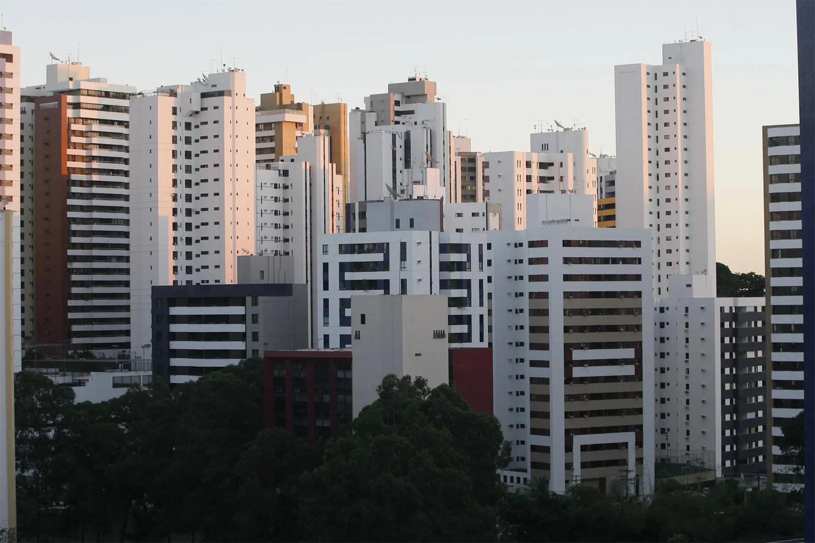 Distorções na cobrança do IPTU e taxa de lixo são criticadas por moradores da capital