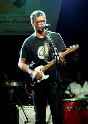 Em Nicarágua, Fábio Cascadura faz dueto com Janah Ferreira