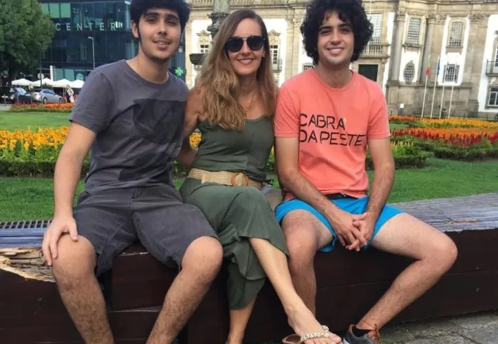 Há quase dois anos em Portugal, Paula não pretende voltar para o Brasil