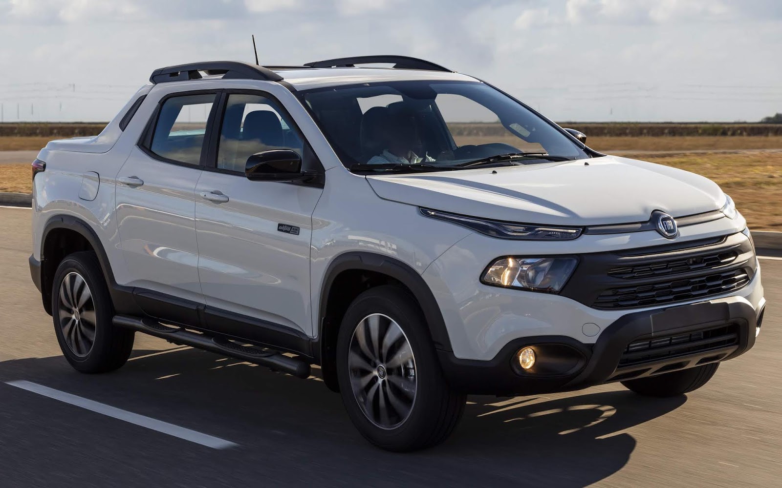 Toro Ultra turbo diesel AT9 4x4: versão topo de gama