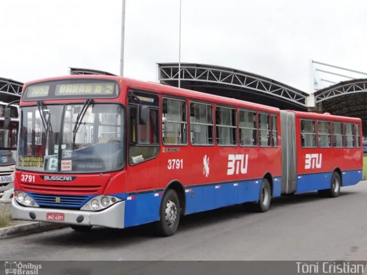 Ônibus articulado da BTU, último do tipo em Salvador e desativado em 2012