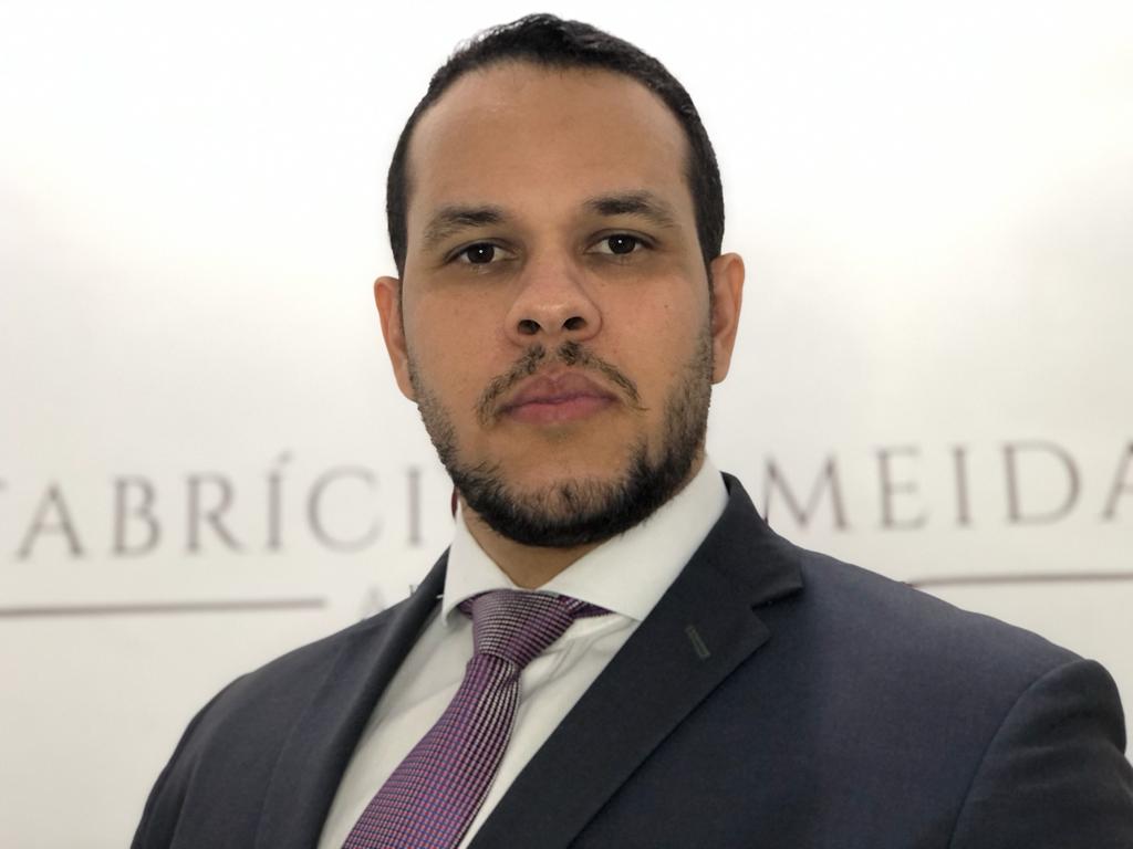 Fabrício Almeida diz que planos pedem que consumidores criem CNPJ com a ilusão de que vão pagar menos