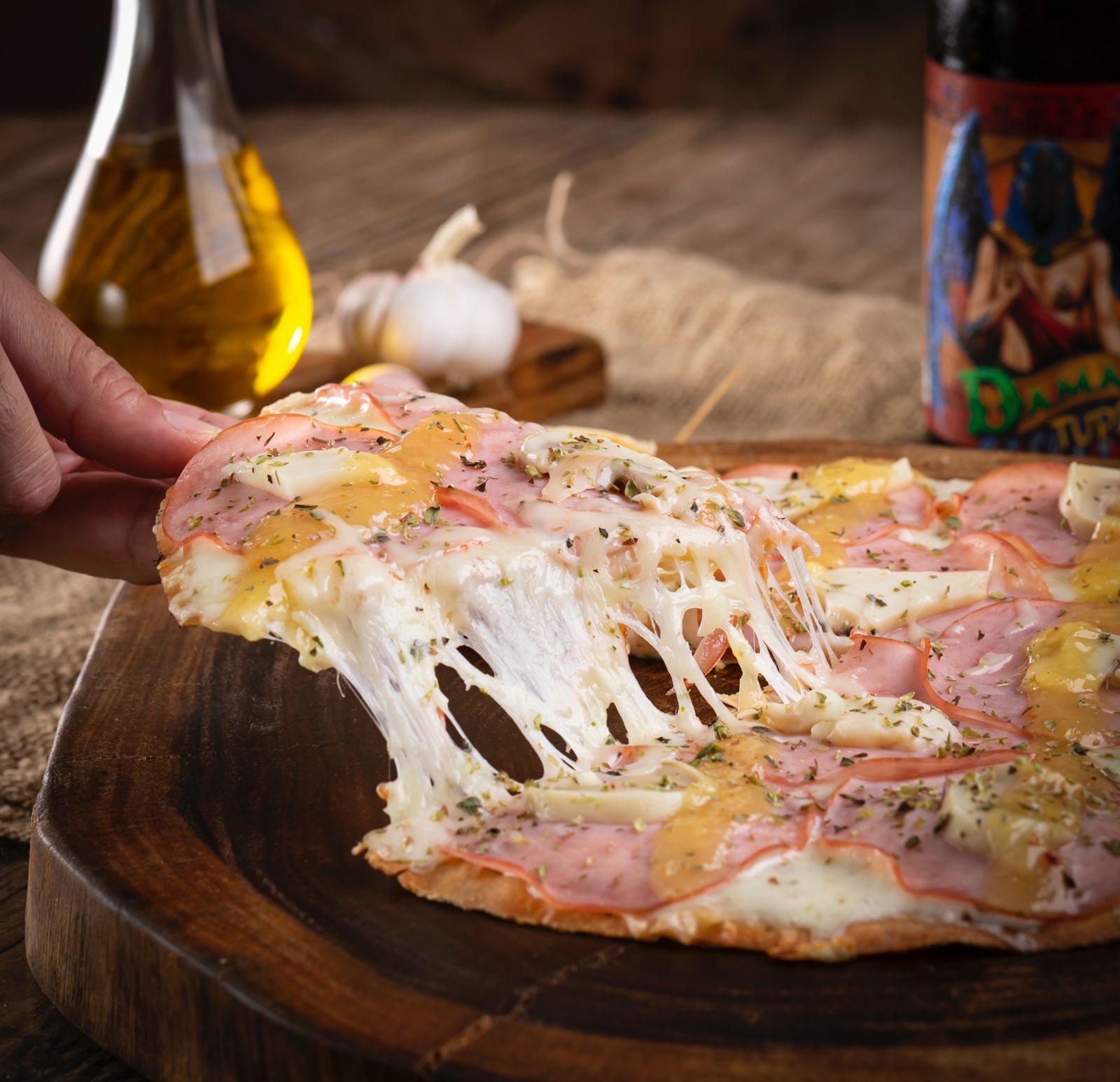 A massa da Pizza da Chapada é uma fórmula criada pela ucraniana Mamma Ana Malkut