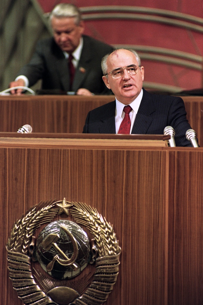 Gorbachev liderou abertura que levou ao fim da guerra fria | A TARDE