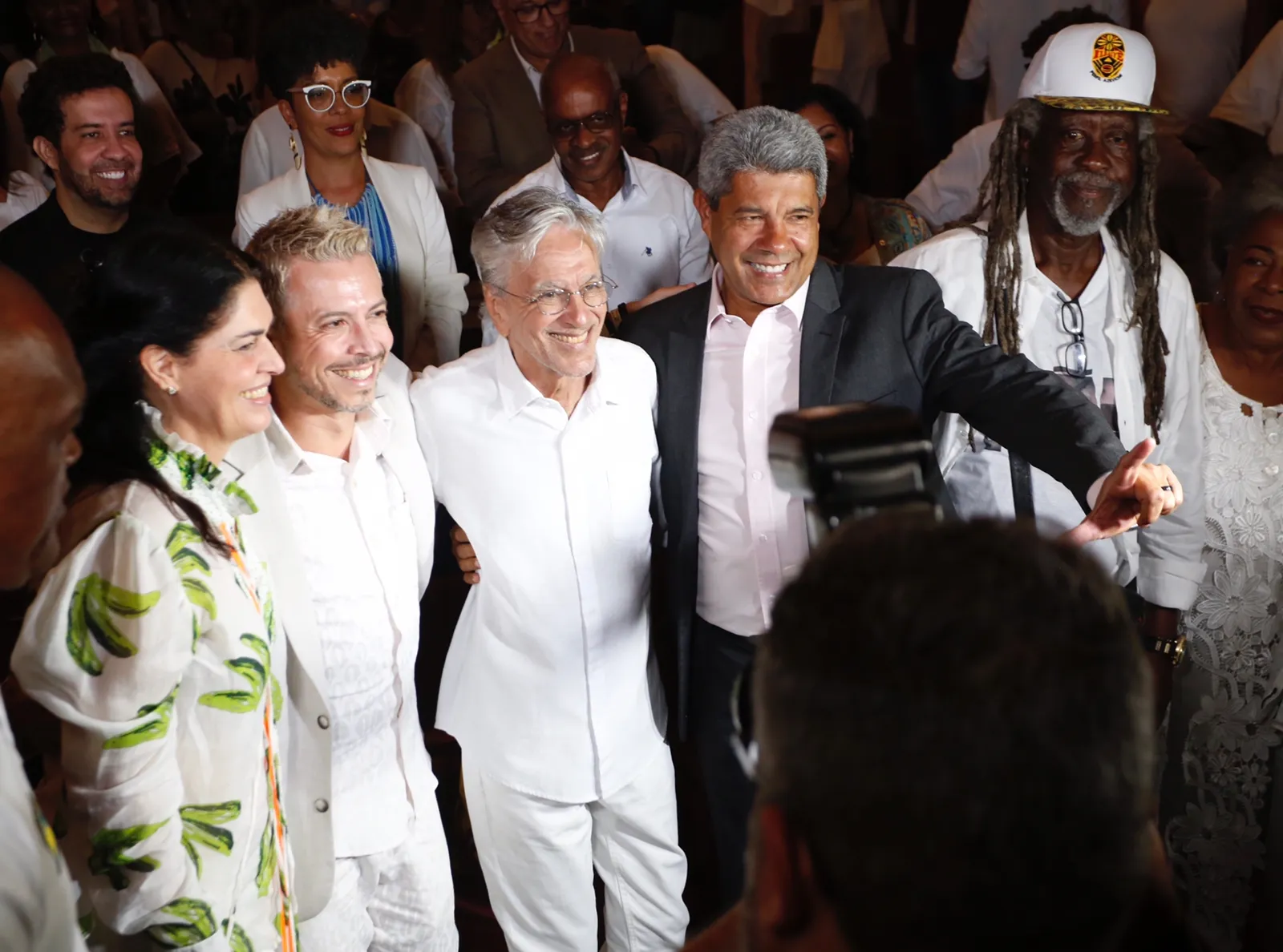 Bruno Monteiro com Caetano Veloso e com o governador Jerônimo Rodrigues