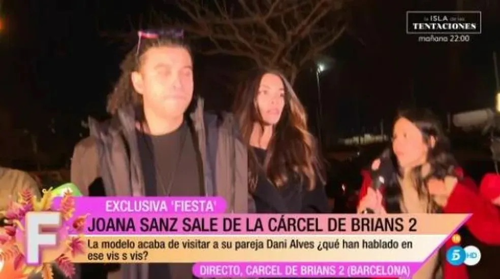 Joana Sanz após visita a Daniel Alves na prisão